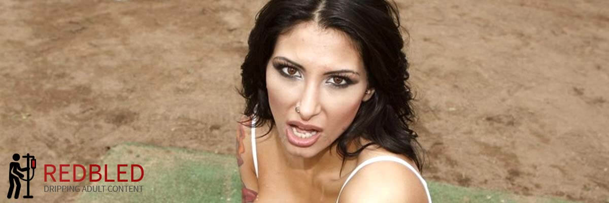 East Indian Lesbians Porn - Top 20: Spiciest Middle Eastern & Arab Pornstars (2019)