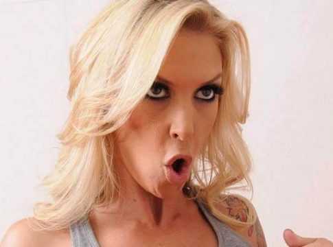 Top 100 Shemale Porn - Top 10 & Top 100 Pornstars (2019) - RedBled.com