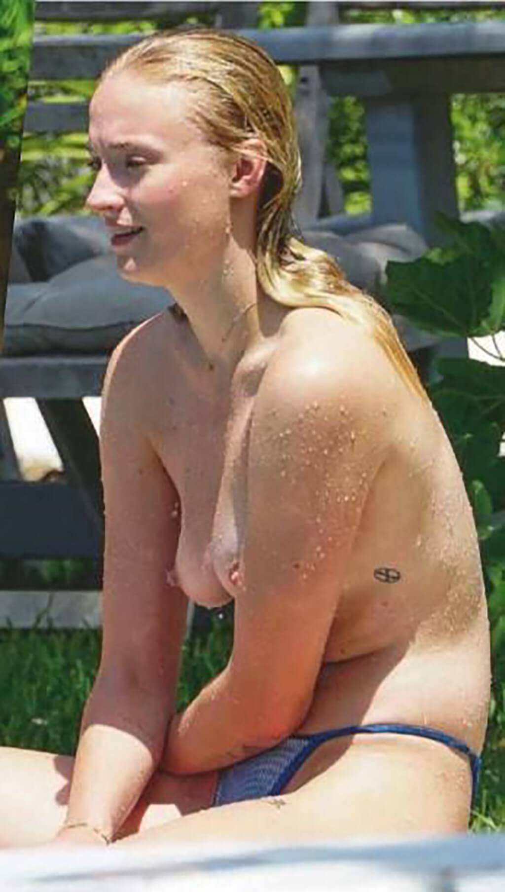 Sophie turner leaked nudes